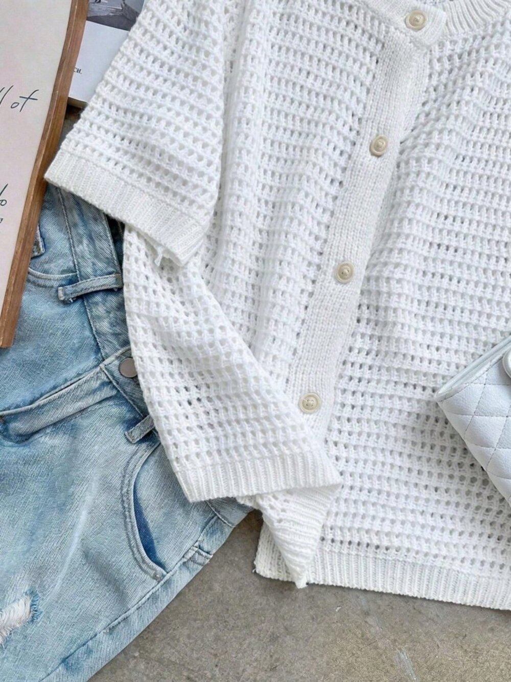 White Casual Knit Women's Short Sleeve Cardigan with Buttons - Picture 8 of 10